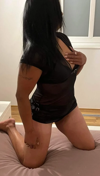 Sexy Danaa