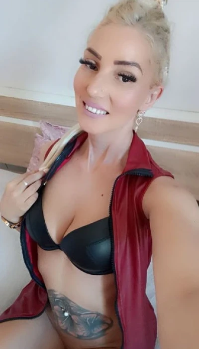 Adelina Ganz Neu
