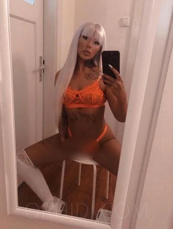 NEU - deutsche Sarah