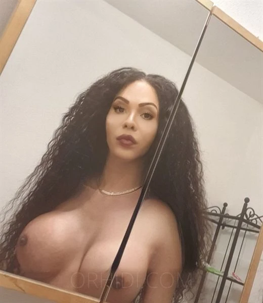 TS Vanessa XXL