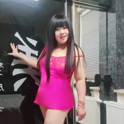 Mollige Gina Neu1