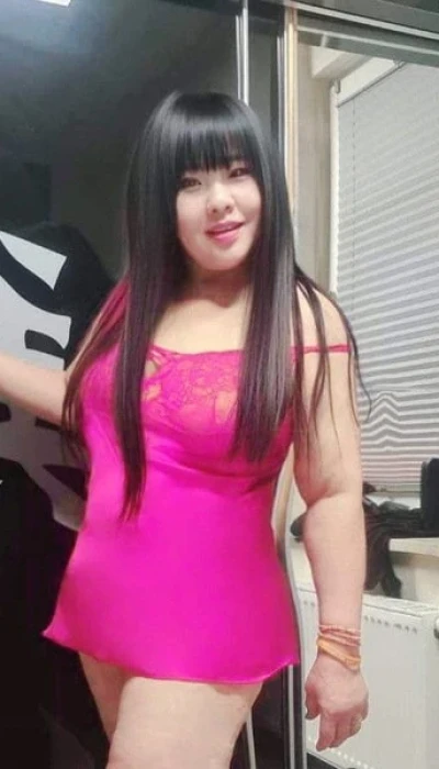Mollige Gina Neu1