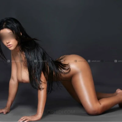 Nikolle 22j. Ganz Neu