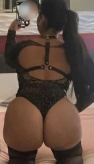 Deutsche Sophie mit XxL-Booty