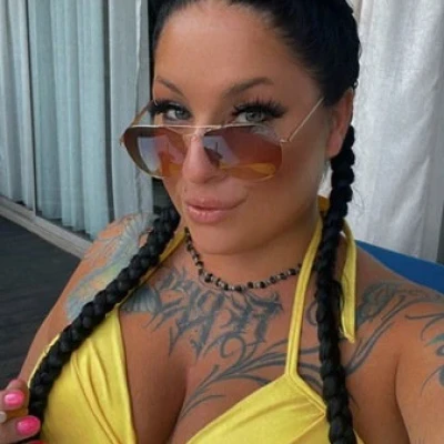 Curvy Chayenne