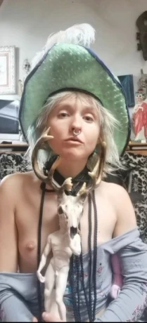 Alien Priestess