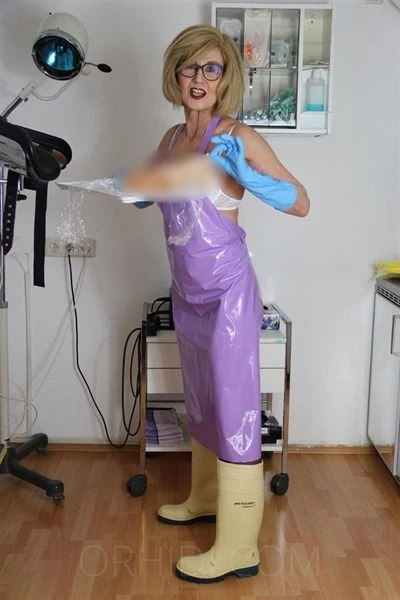 LADY JOHANNA HORN/ SYRKAY - DOMINANZ/KLINIK