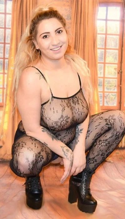 Esther Escort In Berlin