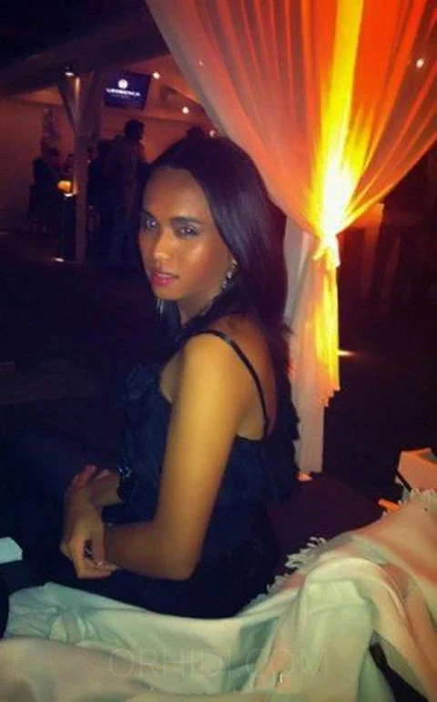 Nicola (24) - Schlanke TS