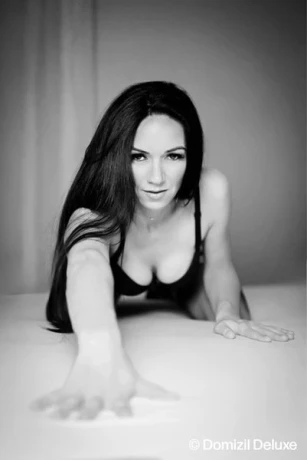 Ionela Bei Domizil Deluxe