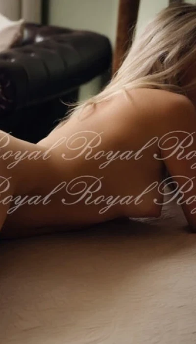 Janine Im Royal