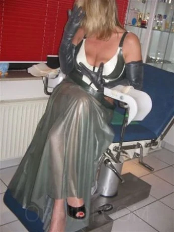Lady Bizarr - Studio+Gyn.-Stuhl vorh.