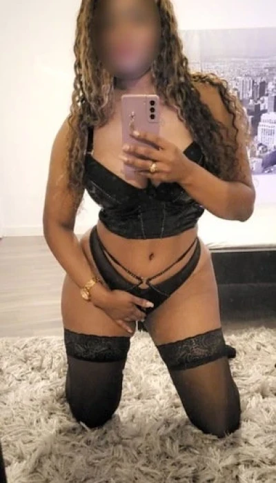 Ana Caliente1