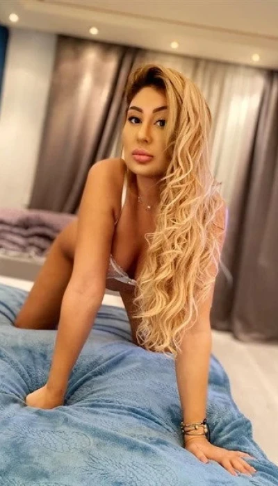 Erika48