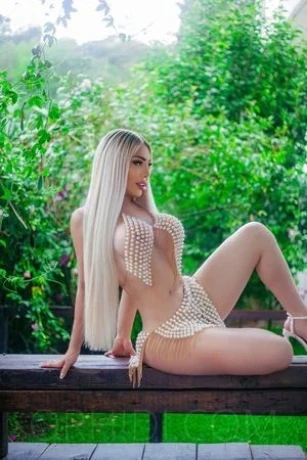 TS KHLOÉ XL