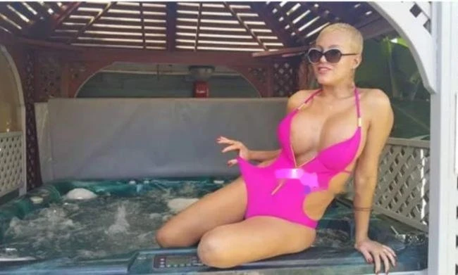 Trans Latina Xxl