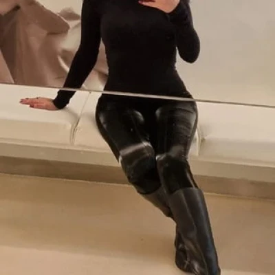 Laura 12