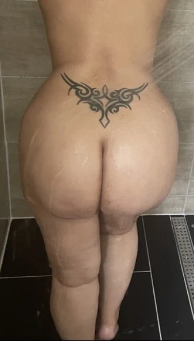 Deutsche Sophie mit XxL-Booty