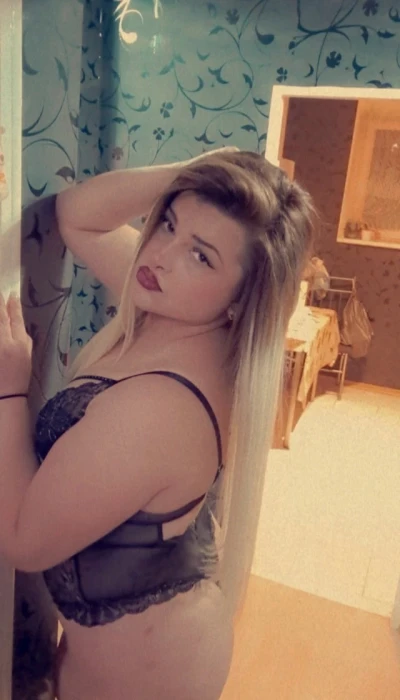 Monica 11