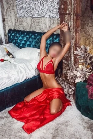 Alyona Extrem Küsserin!