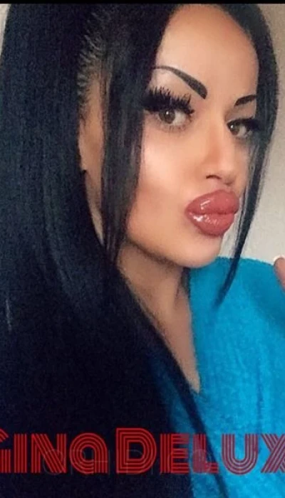 GINA DELUXE