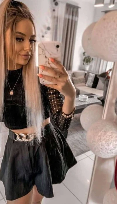 Eliza Top Erotische Dame