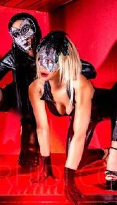 Lisa dominante animalische Dirty Lady