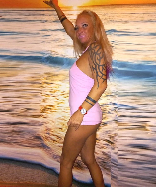 Cora AV