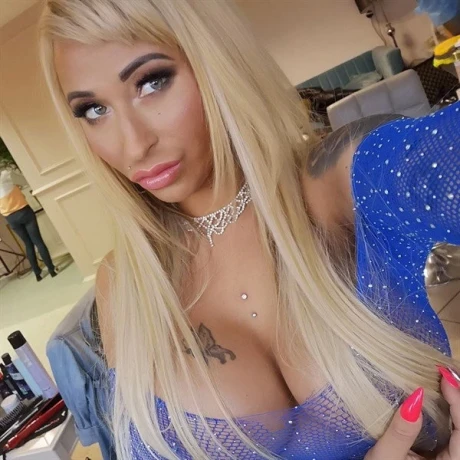 Angelika Kiss Aus Pl