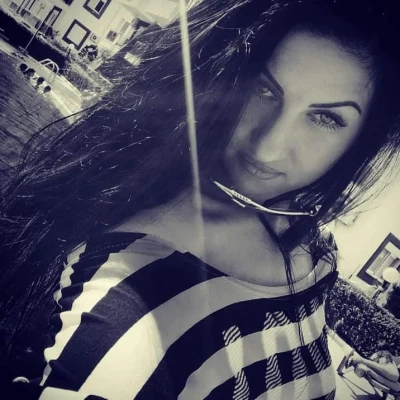 Marina Top Brunette
