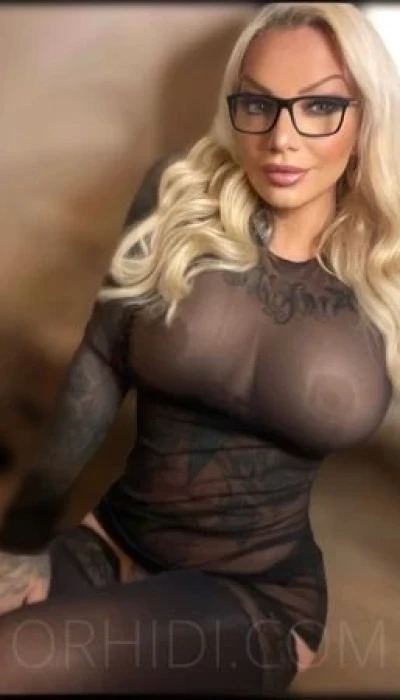 Deutsche Nina Love