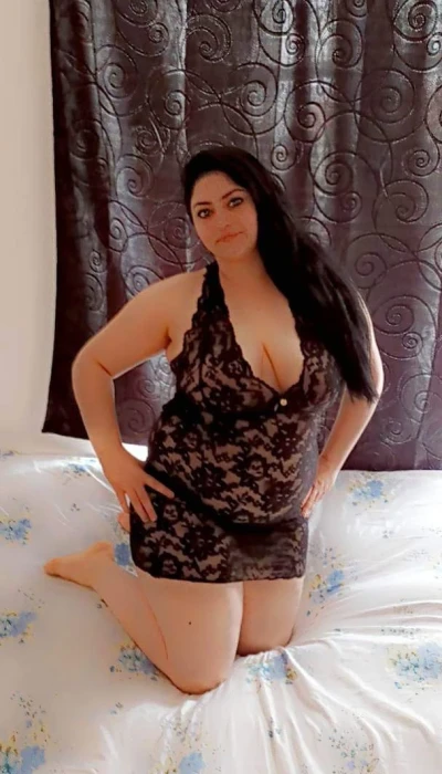 Hot Melisa