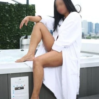 Isabel - Era Massage Studio