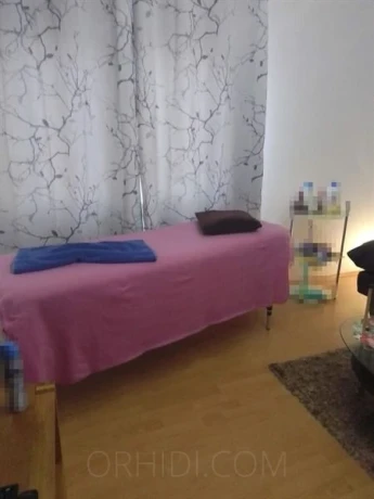 Sasha Wellnessmassage - Reife Lady!