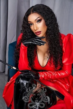 Domina Riana Bizarr Residenz Hekate