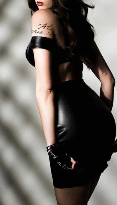Herrin Adelle Leonella
