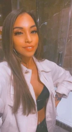 Skinny Girl 18+ Gizem