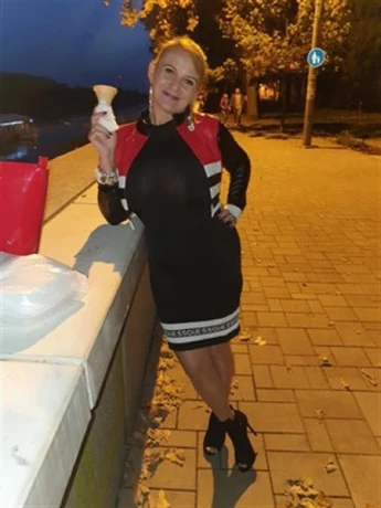 Melodie Erotische Masszorin