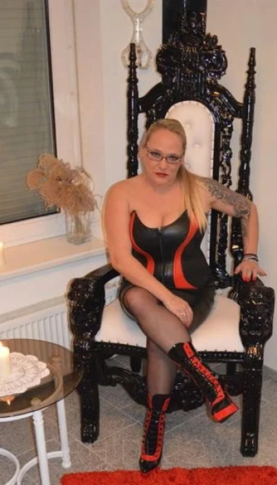 LADY SISI