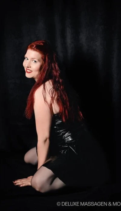 Amelie Bei Deluxe Massage More