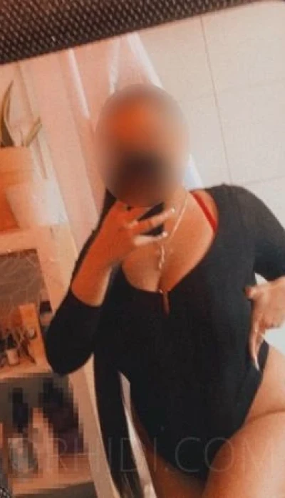 Footjob Expertin Mila! Brandheiß und heute in deiner Stadt!