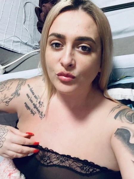 Laura240