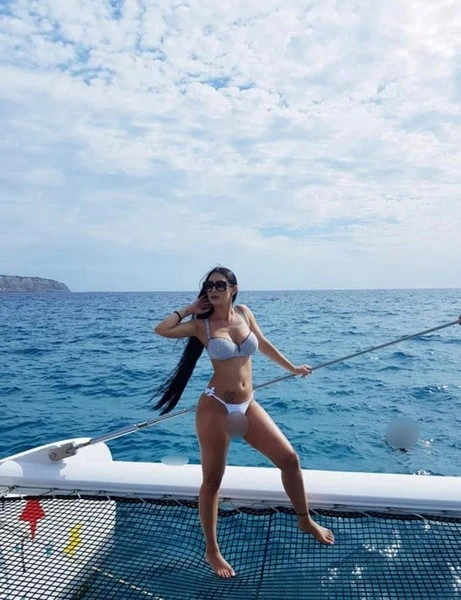 Jenifer - Bildhübsch -Top Body
