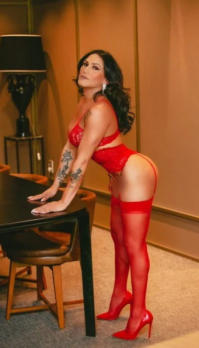 Ts Ana Chloé
