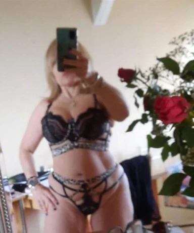 Camila Super Sexy