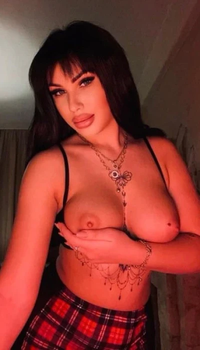 Amely Sexy