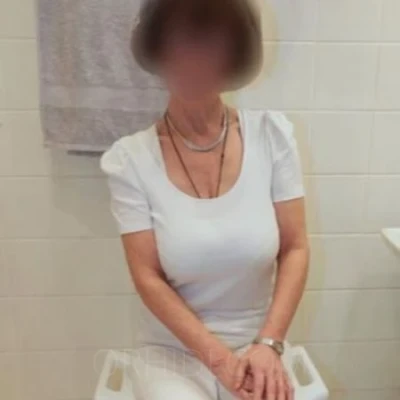 Charmante Wellness & Massage Therapeutin
