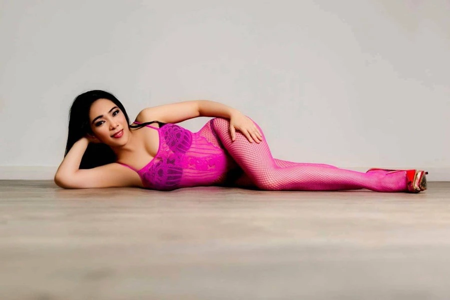 Lana Top Massage