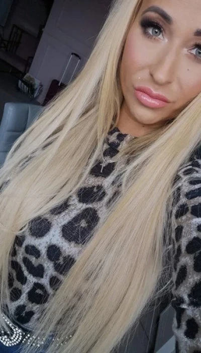 Angelika Kiss Aus Pl