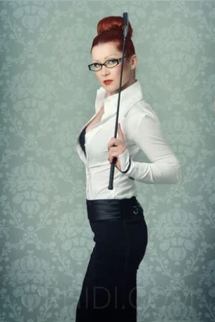 Alexandra, Str*p *n Lady